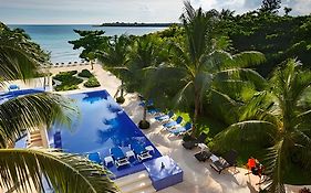 13Bdr Villa Bellamar Akumal - Private Chef - Beachfront - Weddings-Business Retreats-Golf-Family